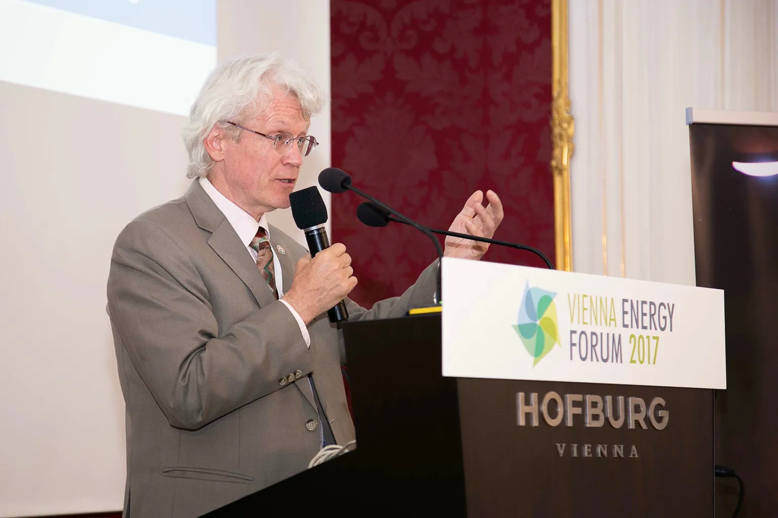 Tom Derksen, SNV Managing Director for Energy