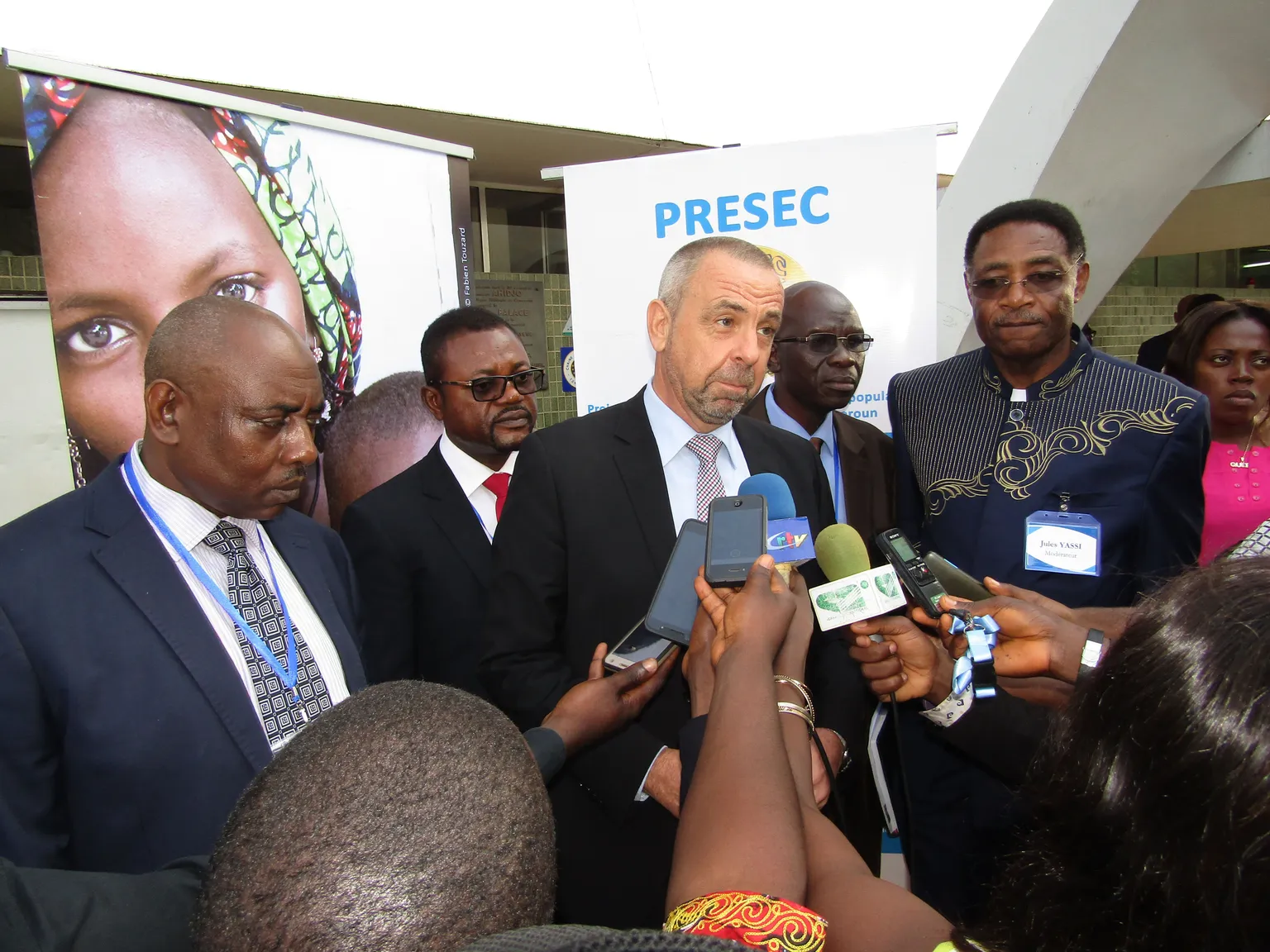 Andre de Jager talking to the press at the launching event