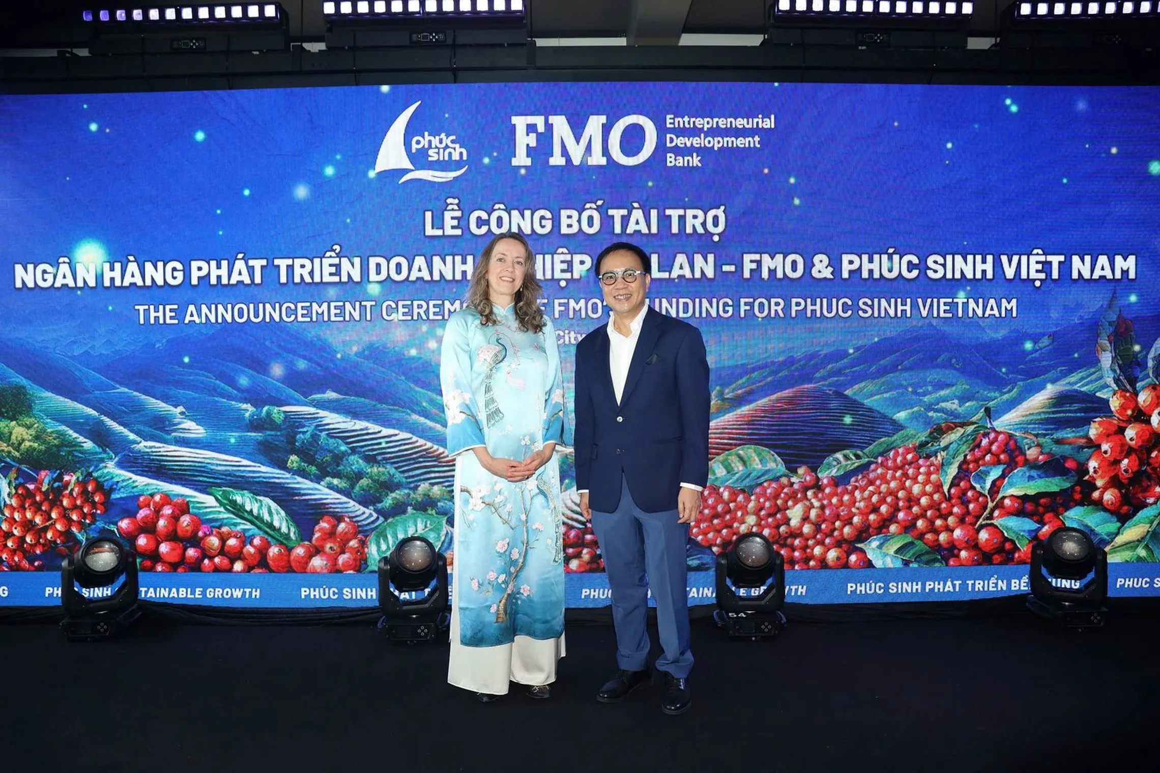 DFCD signing ceremony in Vietnam