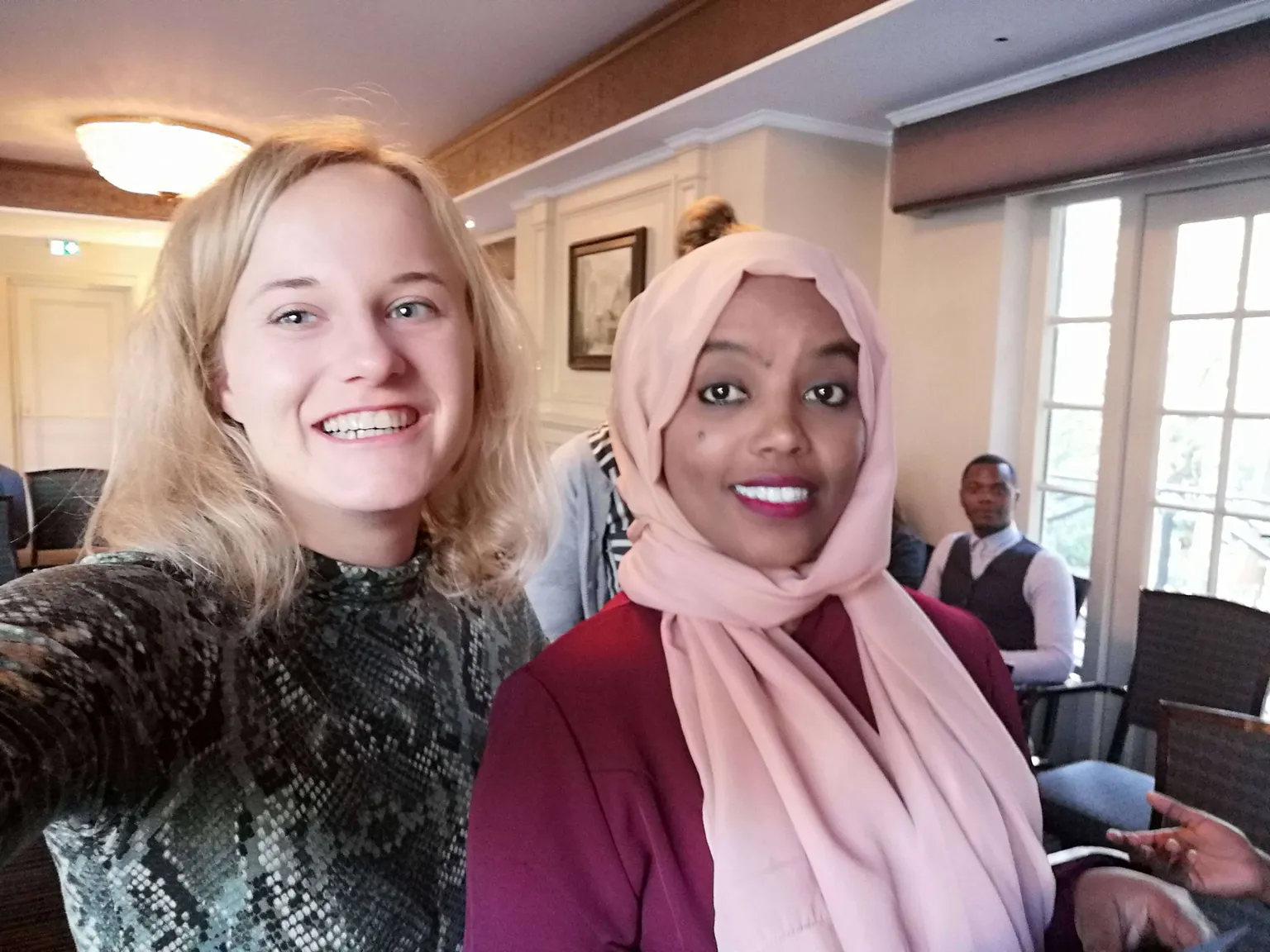 Karlijn on the left and Saada on the right 