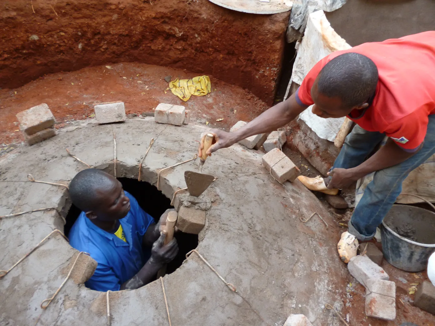 building a biodigester 
