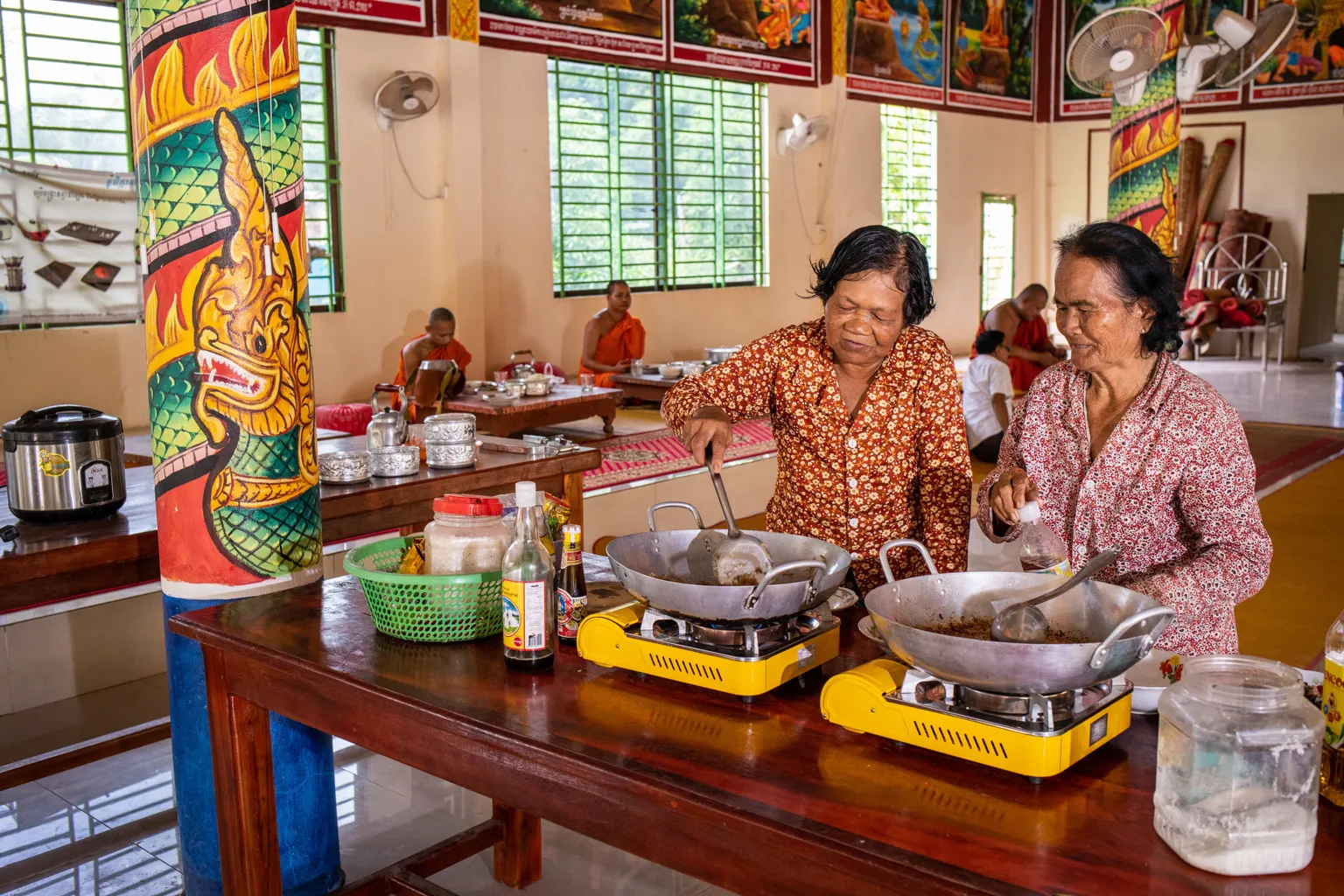 SFV women cooking