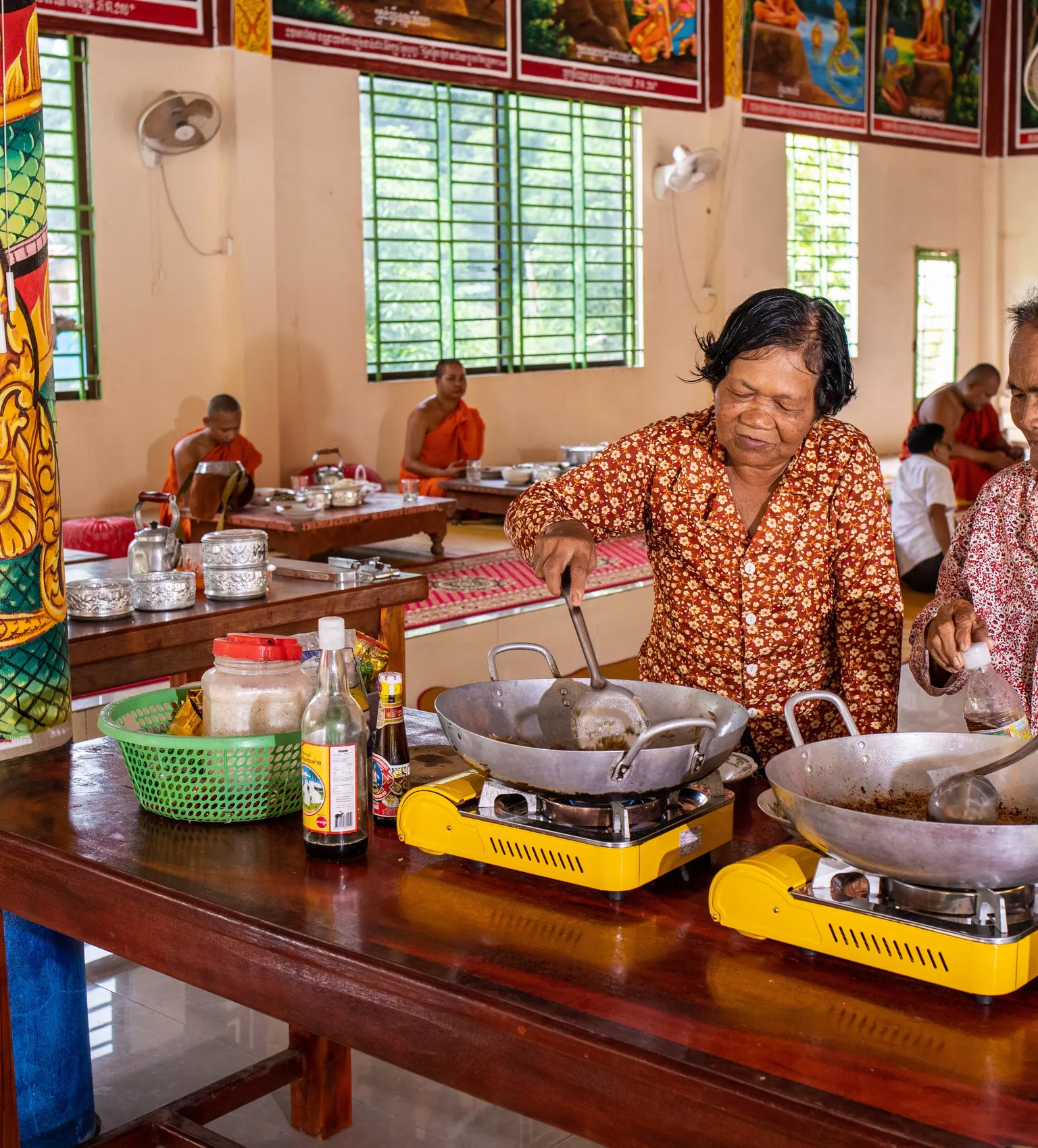 SFV women cooking