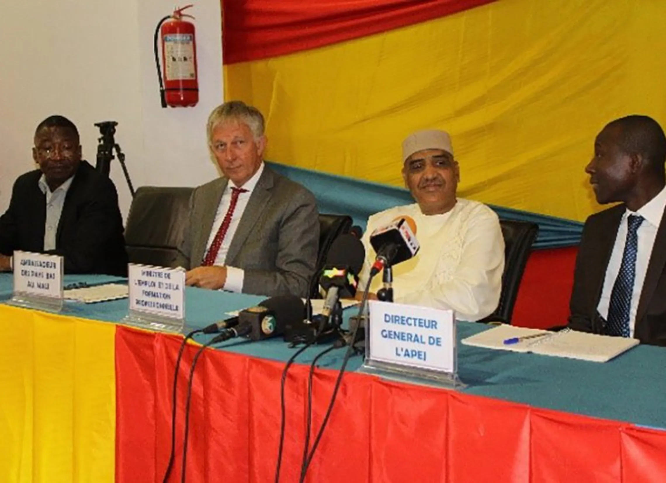 Several dignitaries were present during the launch ceremony