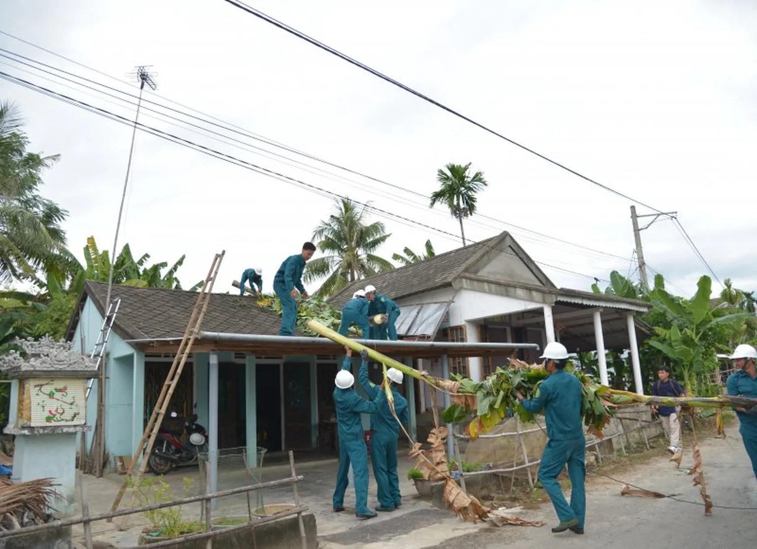Working men