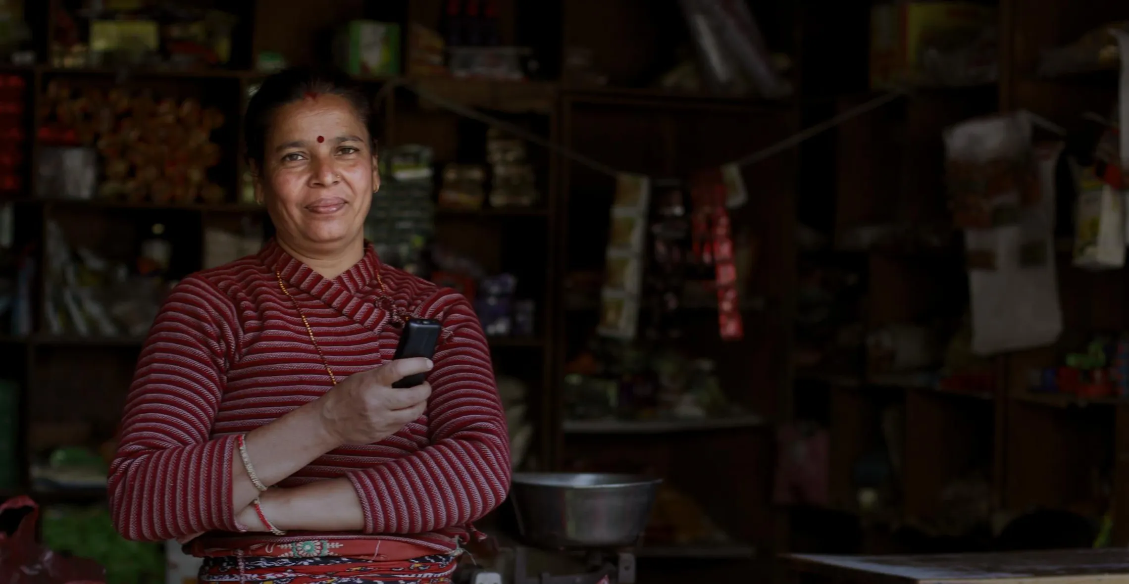 Woman with phone (Photo: Saujanya Acharya, 2018)