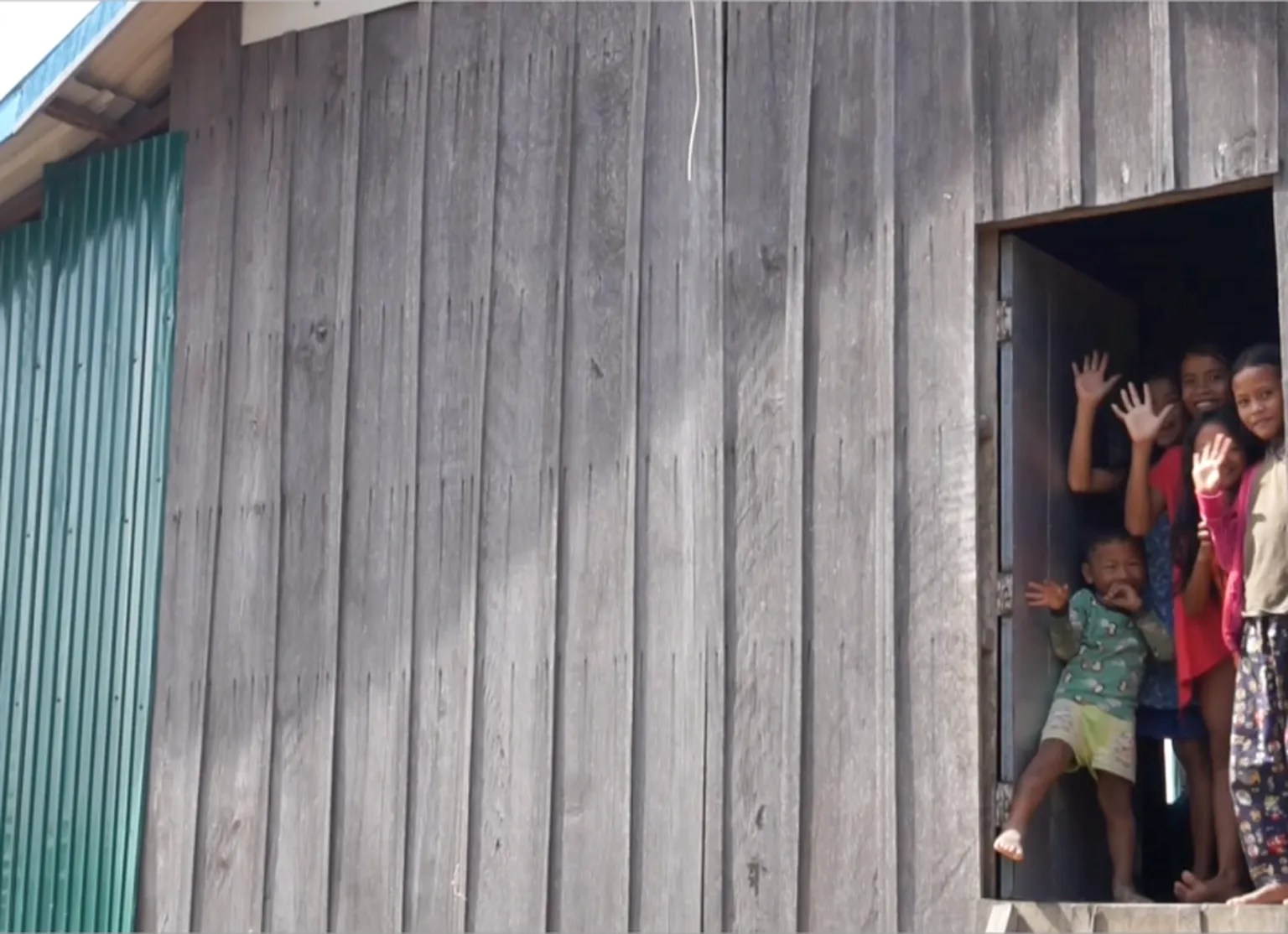 an "off-grid'' family 