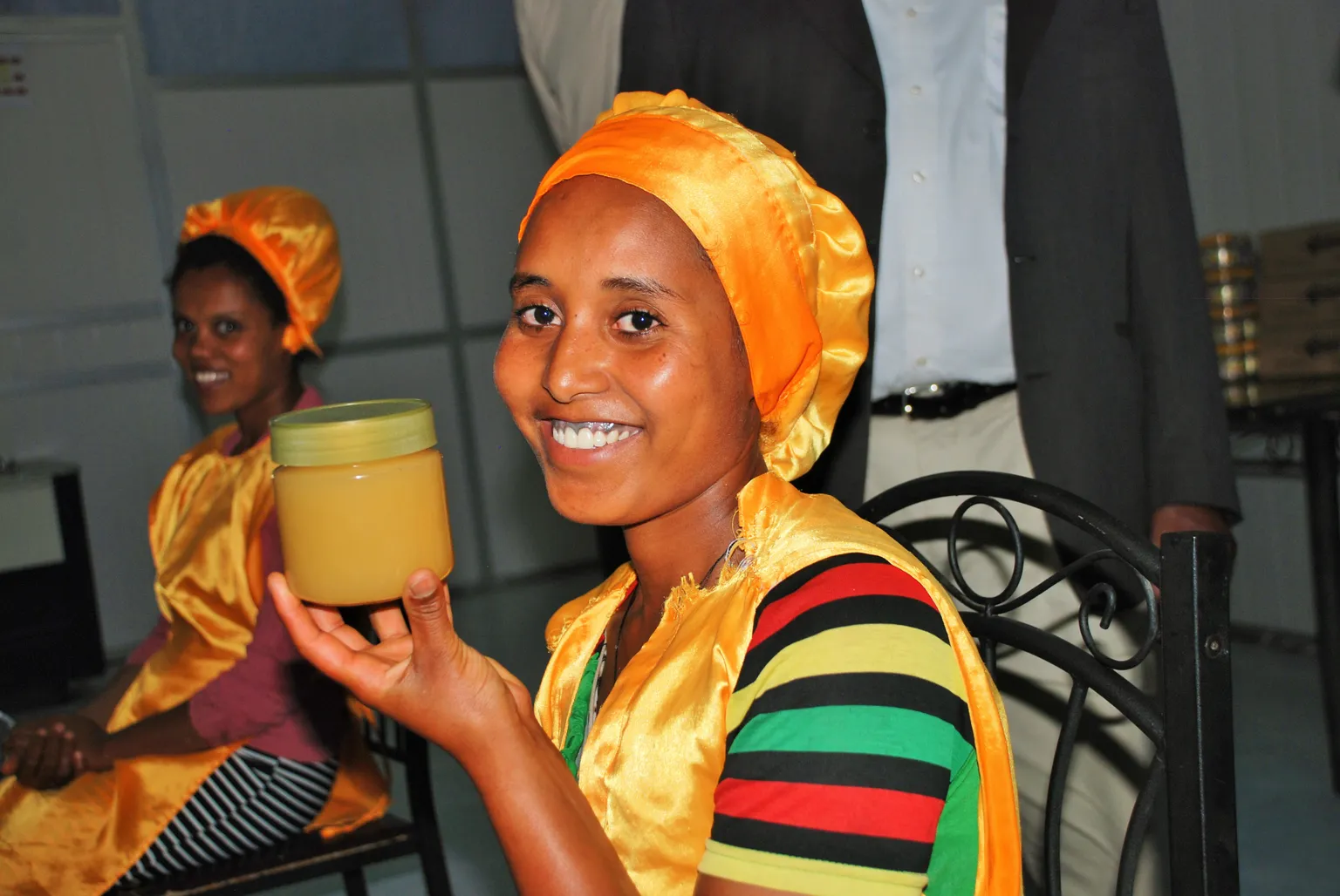 Extension services for the Ethiopian apiculture sector are limited. SNV is enhancing the service introducing lead beekeeper scheme to transform the sector in the Apiculture Scaling up Programme for Income and Rural Employment (ASPIRE) project.