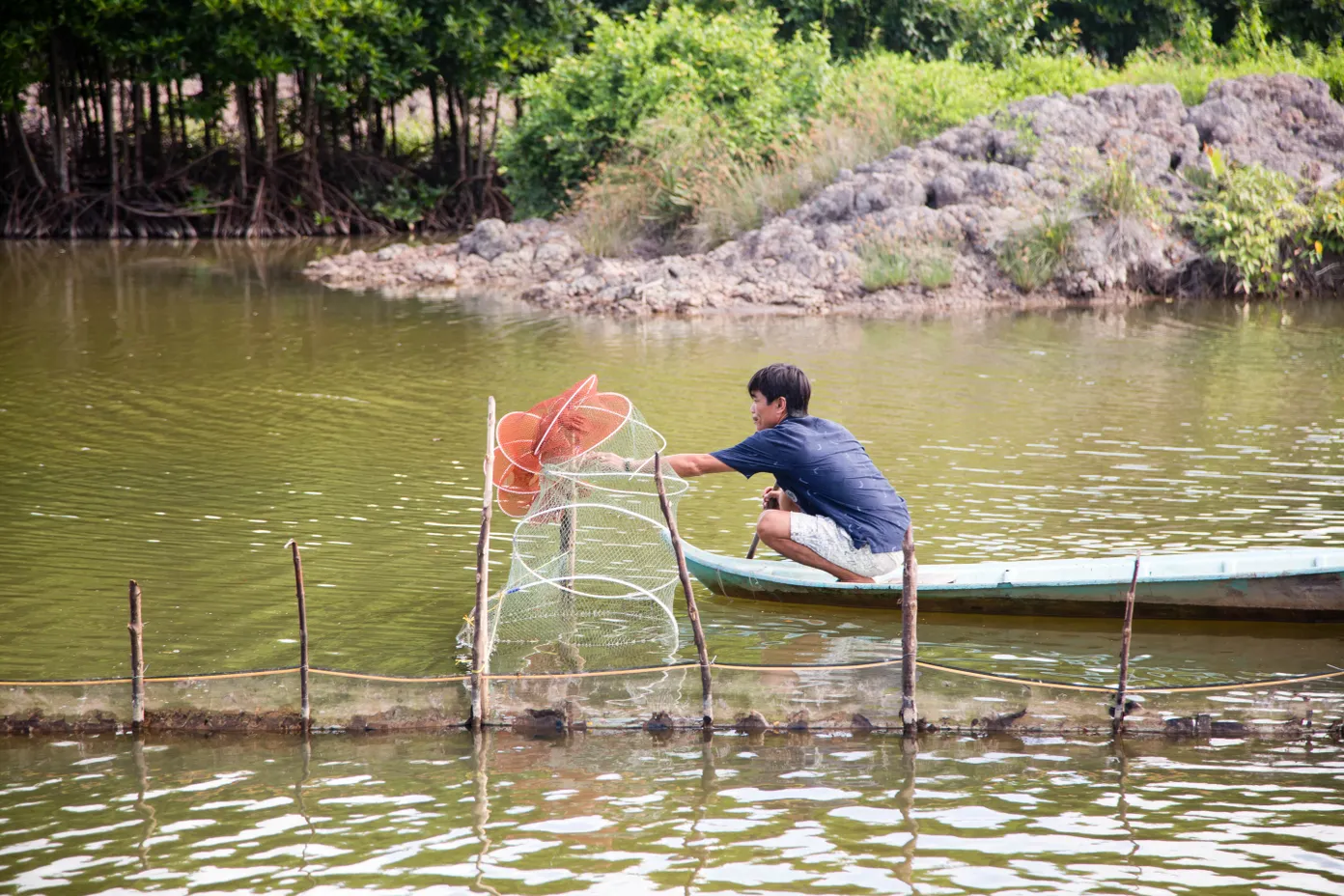 SNV reaches first PES agreement in the aquaculture sector in Vietnam