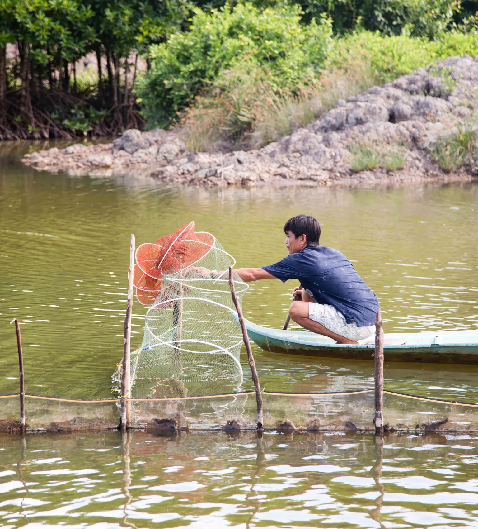 SNV reaches first PES agreement in the aquaculture sector in Vietnam