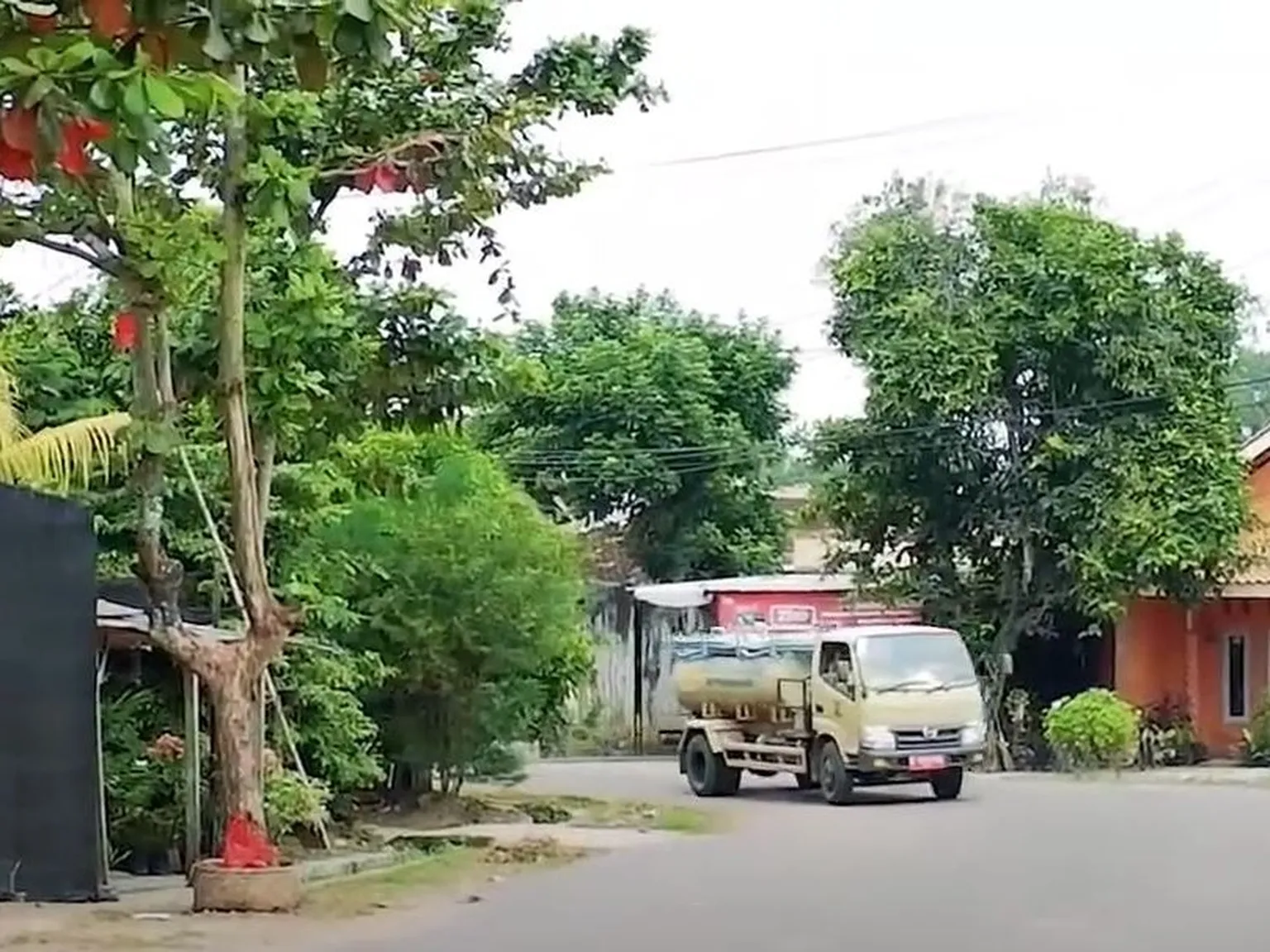Kota Metro vacuum truck