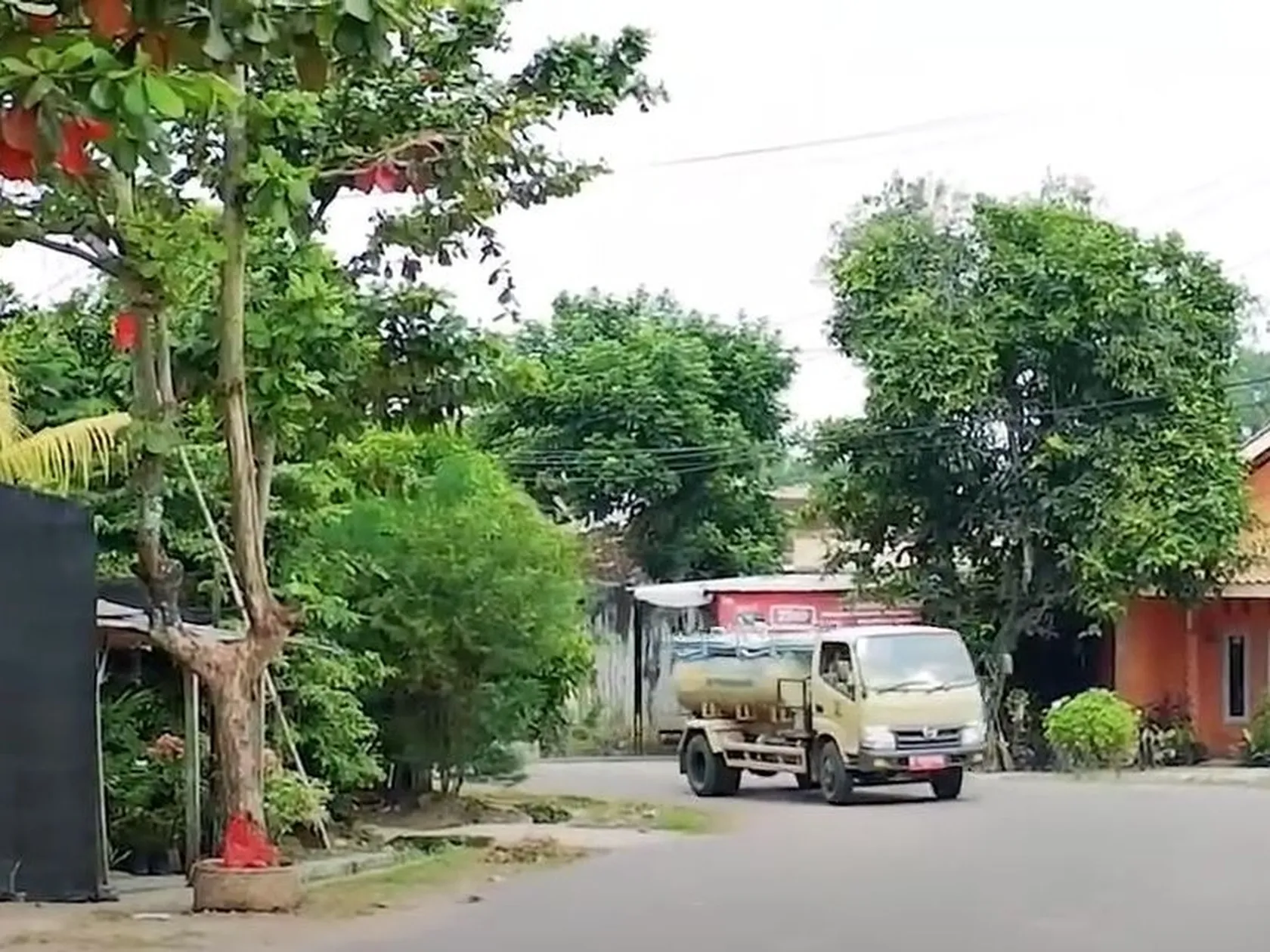 Kota Metro vacuum truck