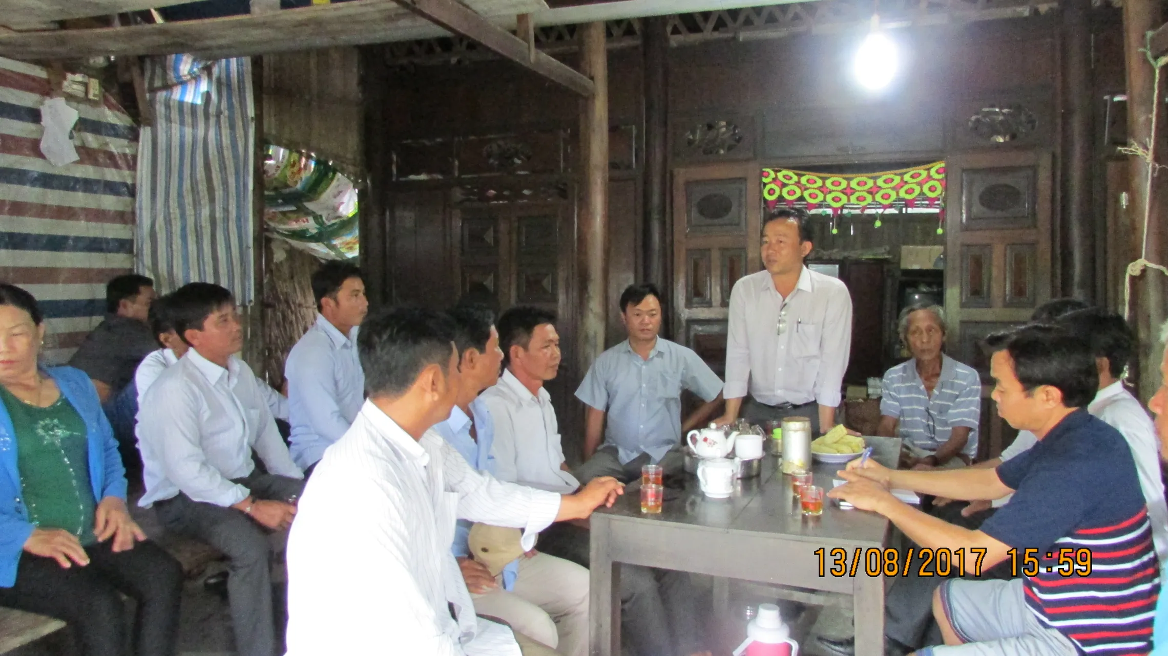 The farmers participated in the farm study tour in local provinces